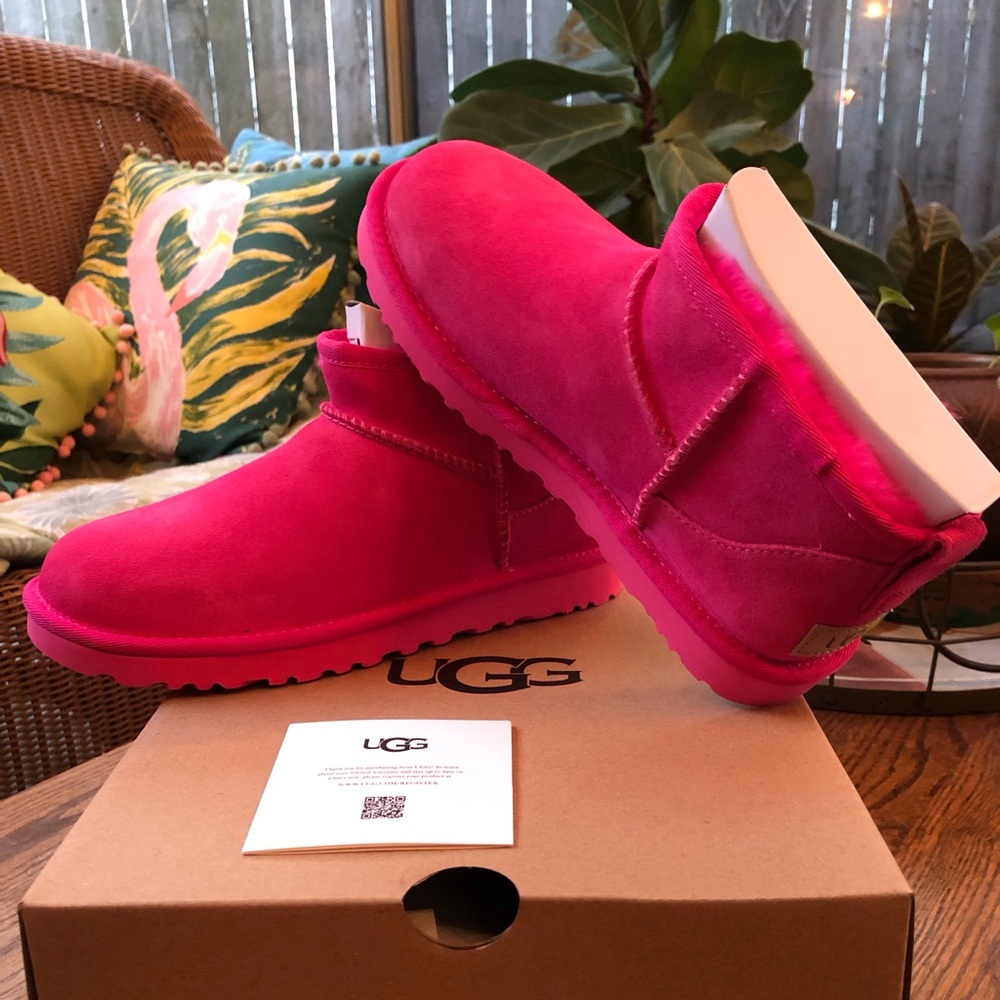 NEW UGG Classic Ultra Mini Boots - PINK